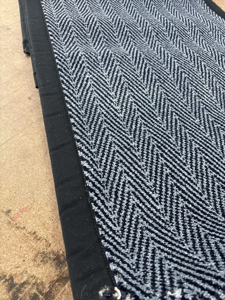 Carpet Runner - Image 2