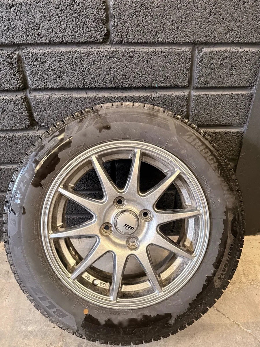 Sport alloy wheel with great tires - Image 3