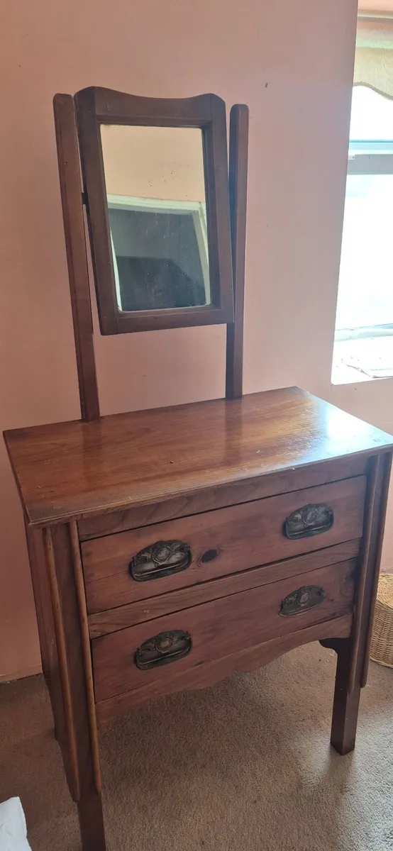 Antique vanity table - Image 2