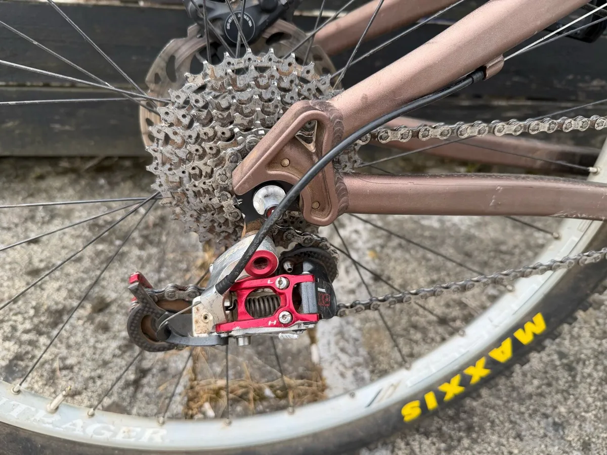 Mountain Bike - Image 3