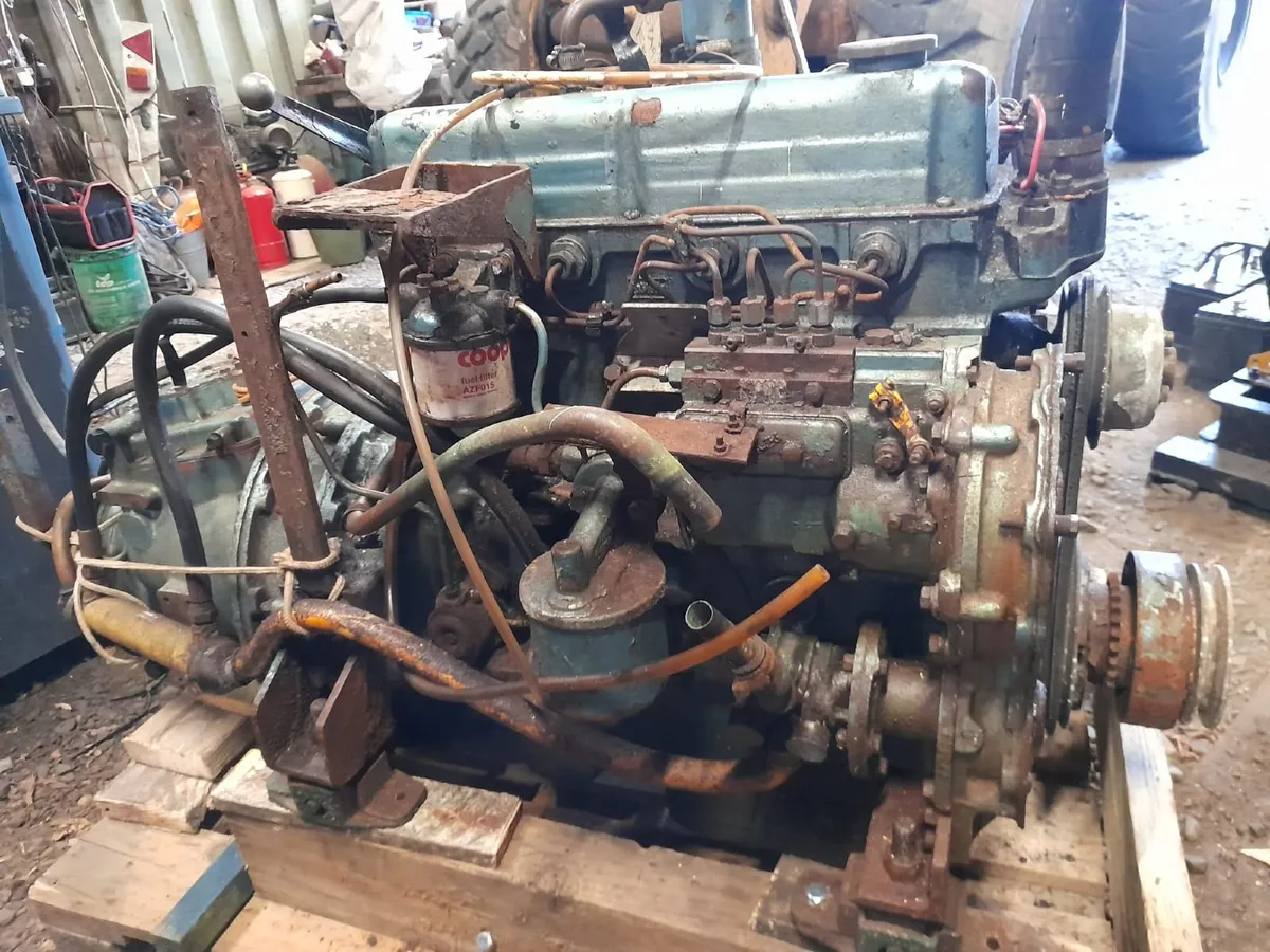 2 70 HP Ford Marine Engines - Image 3