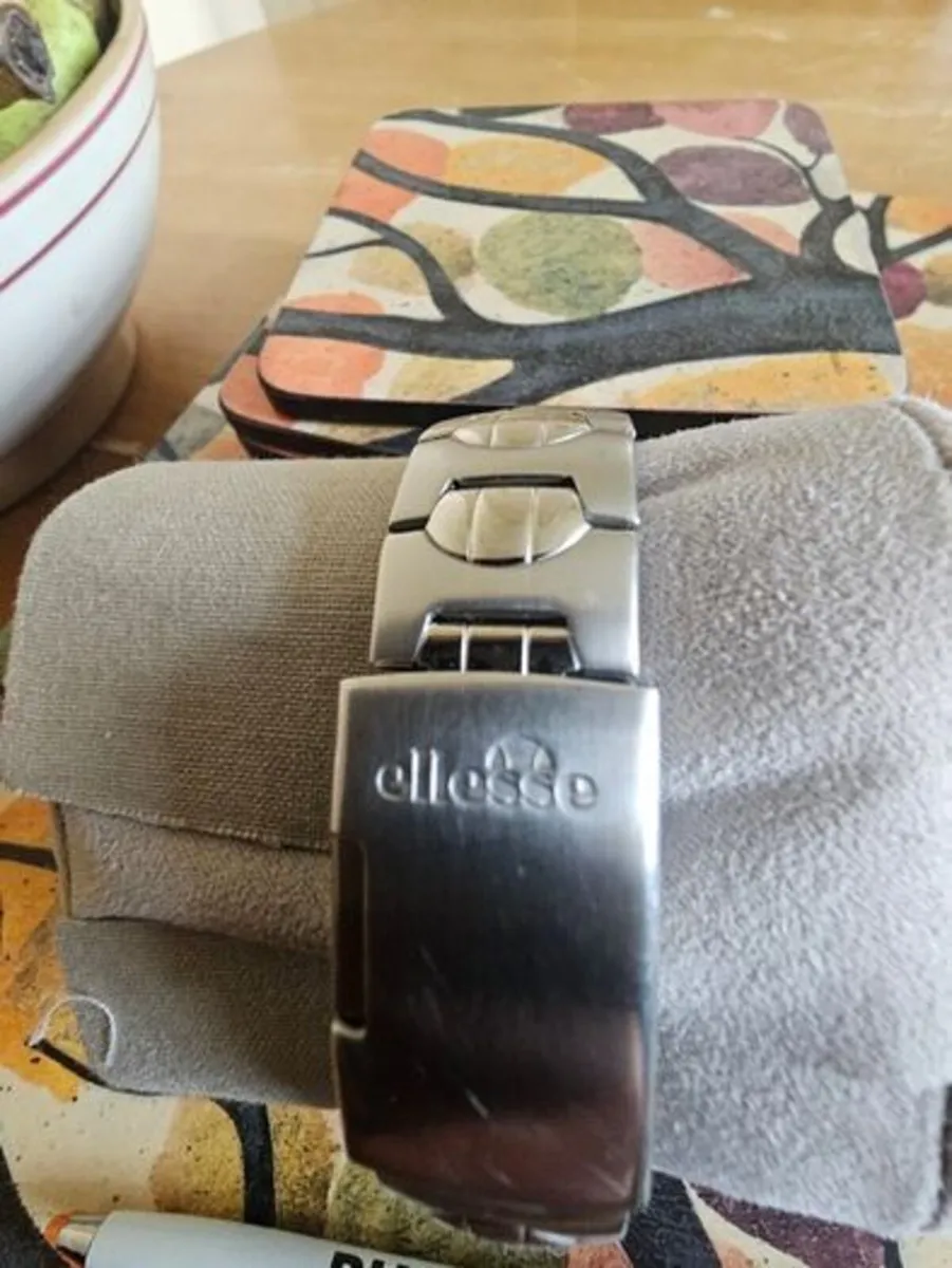 Ellesse "Sportivo" Gents Watch / Used - Image 4