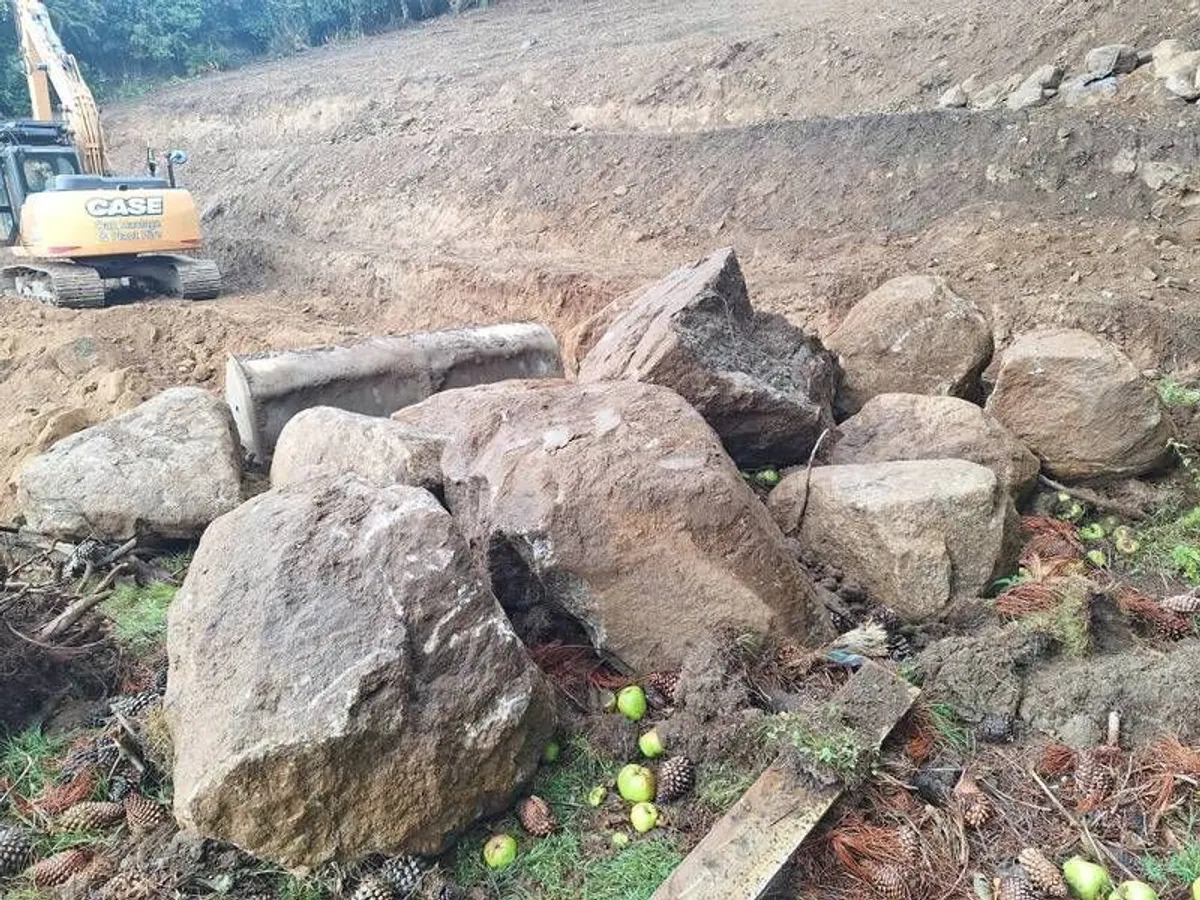 Granite Boulders - Image 2