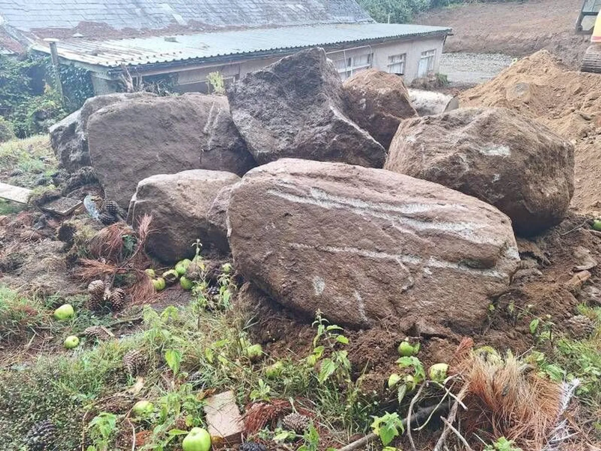 Granite Boulders - Image 3