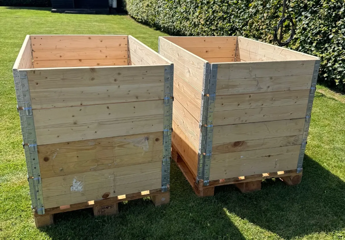 Stackable Crate on Pallet - Image 1