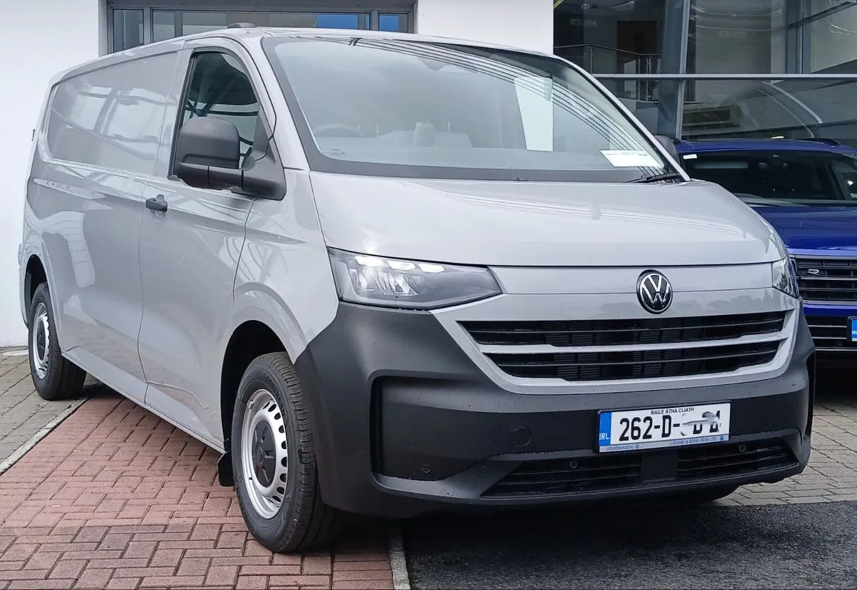 Volkswagen Transporter TRENDLINE LWB30 150BHP **RE - Image 1