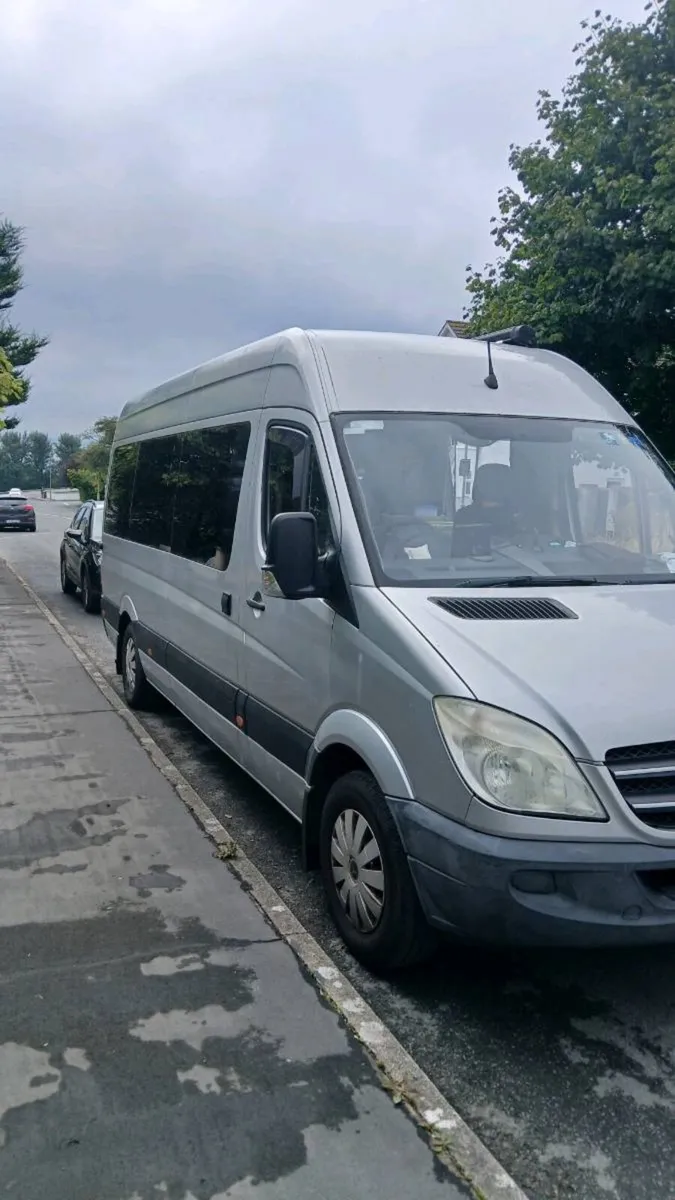 Campervan - Image 4