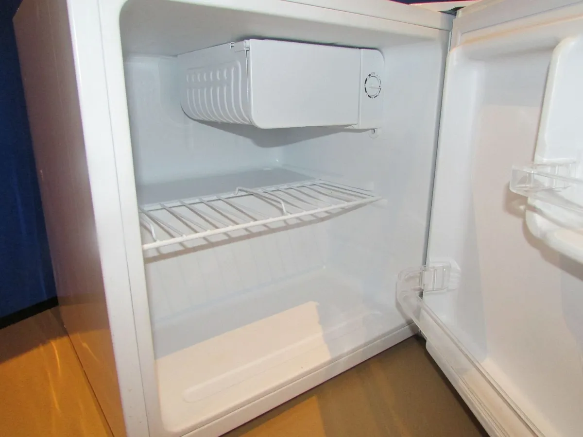 Mini Fridge - Image 2