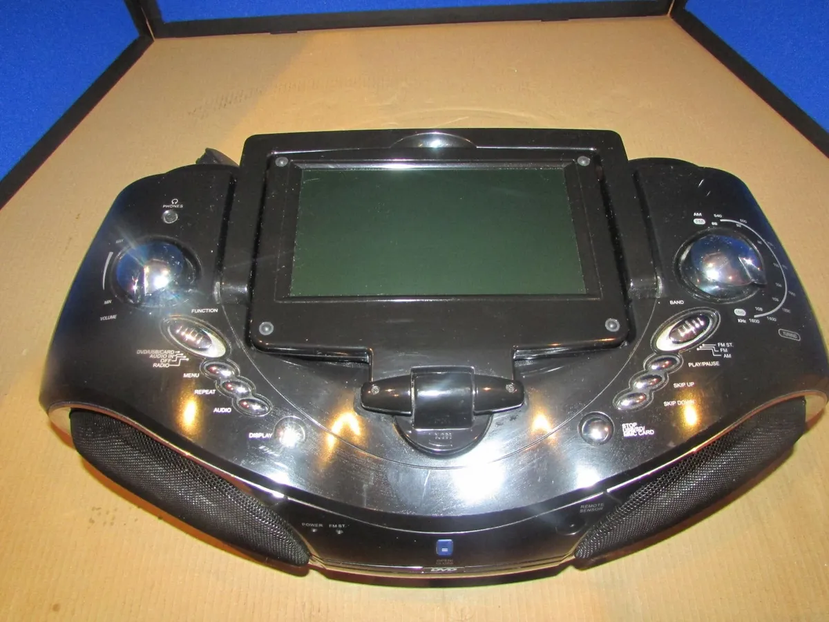 7-inch Portable DVD player With FM Radio-USB - Image 2
