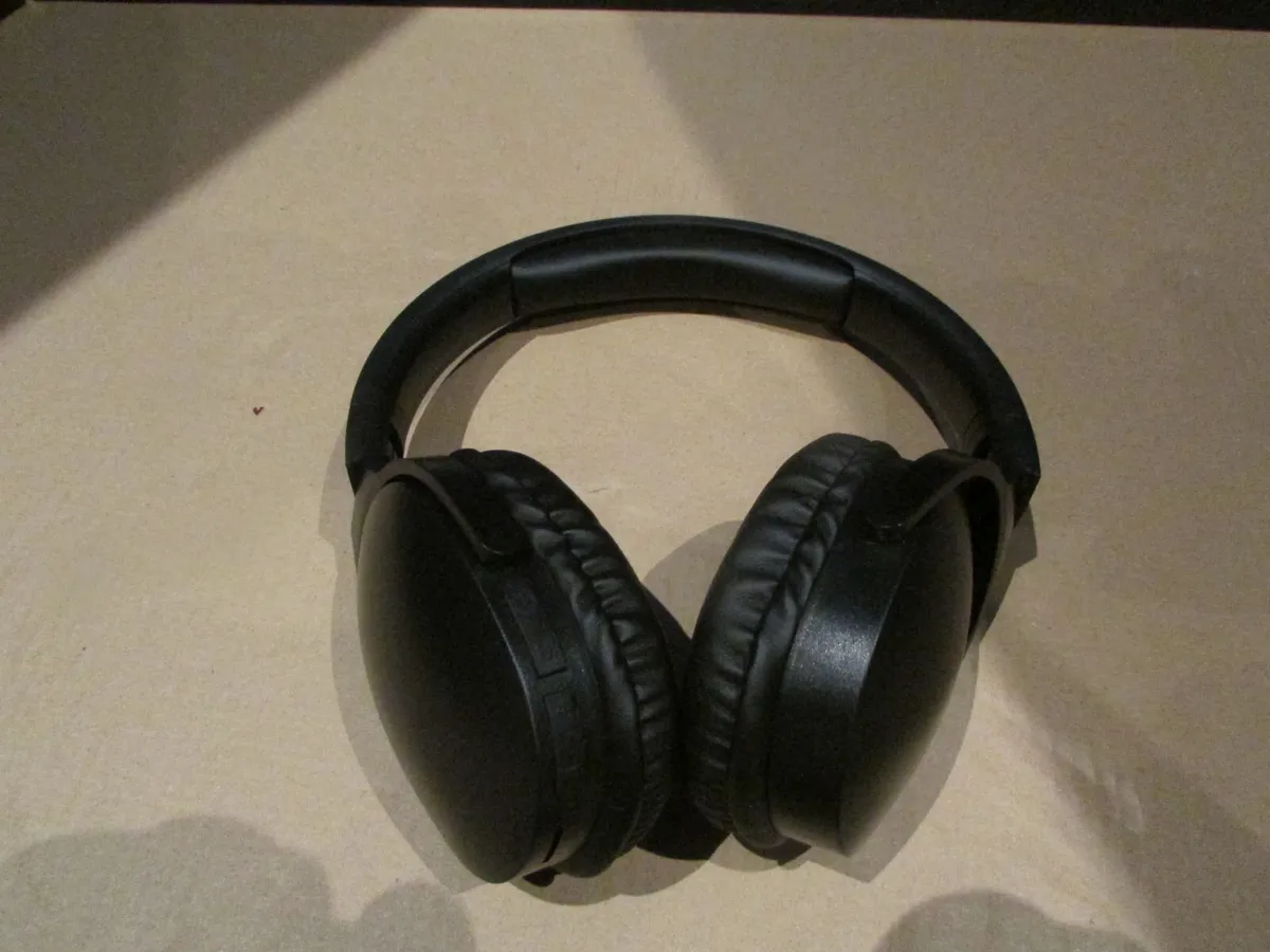 IQNOS Wireless Bluetooth Headphones - Image 1