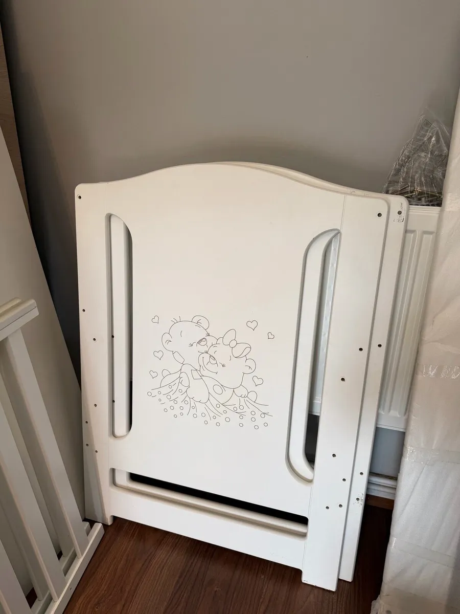 Baby cot- bed with mattress - Image 2