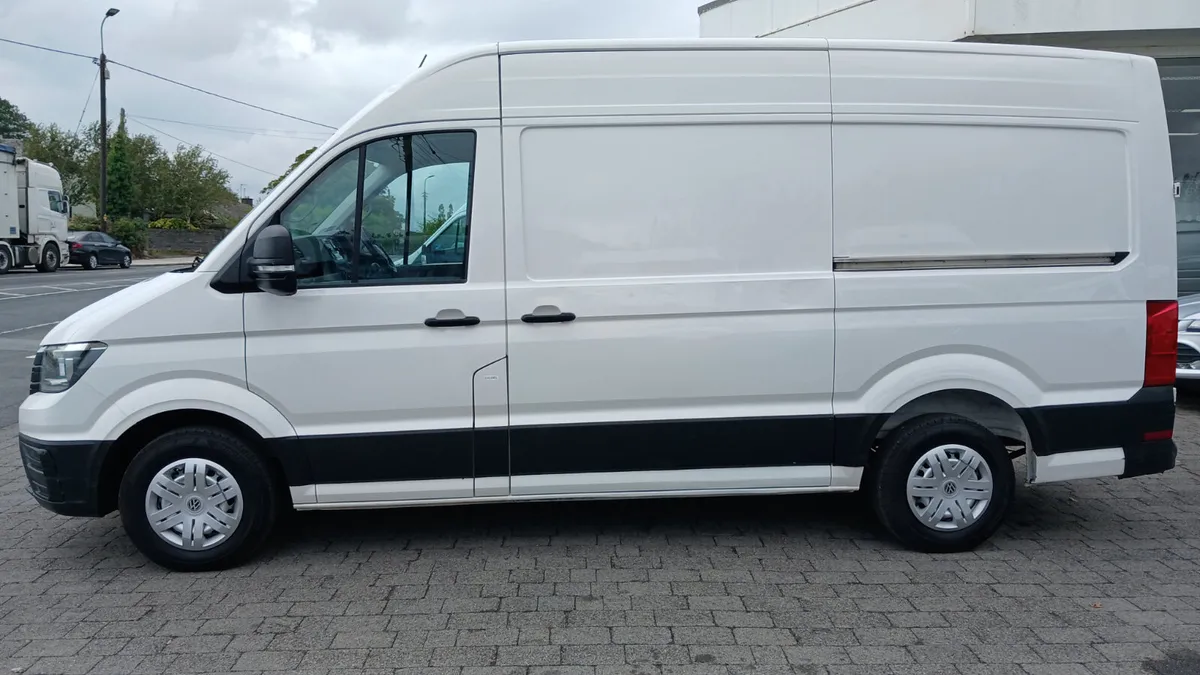 202 VW CRAFTER MWB VAN 140BHP,1 OWNER - Image 2