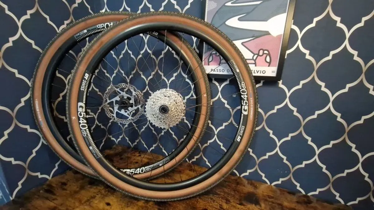 Shimano GRX 2x12sp groupset w DT Swiss Wheelset - Image 2