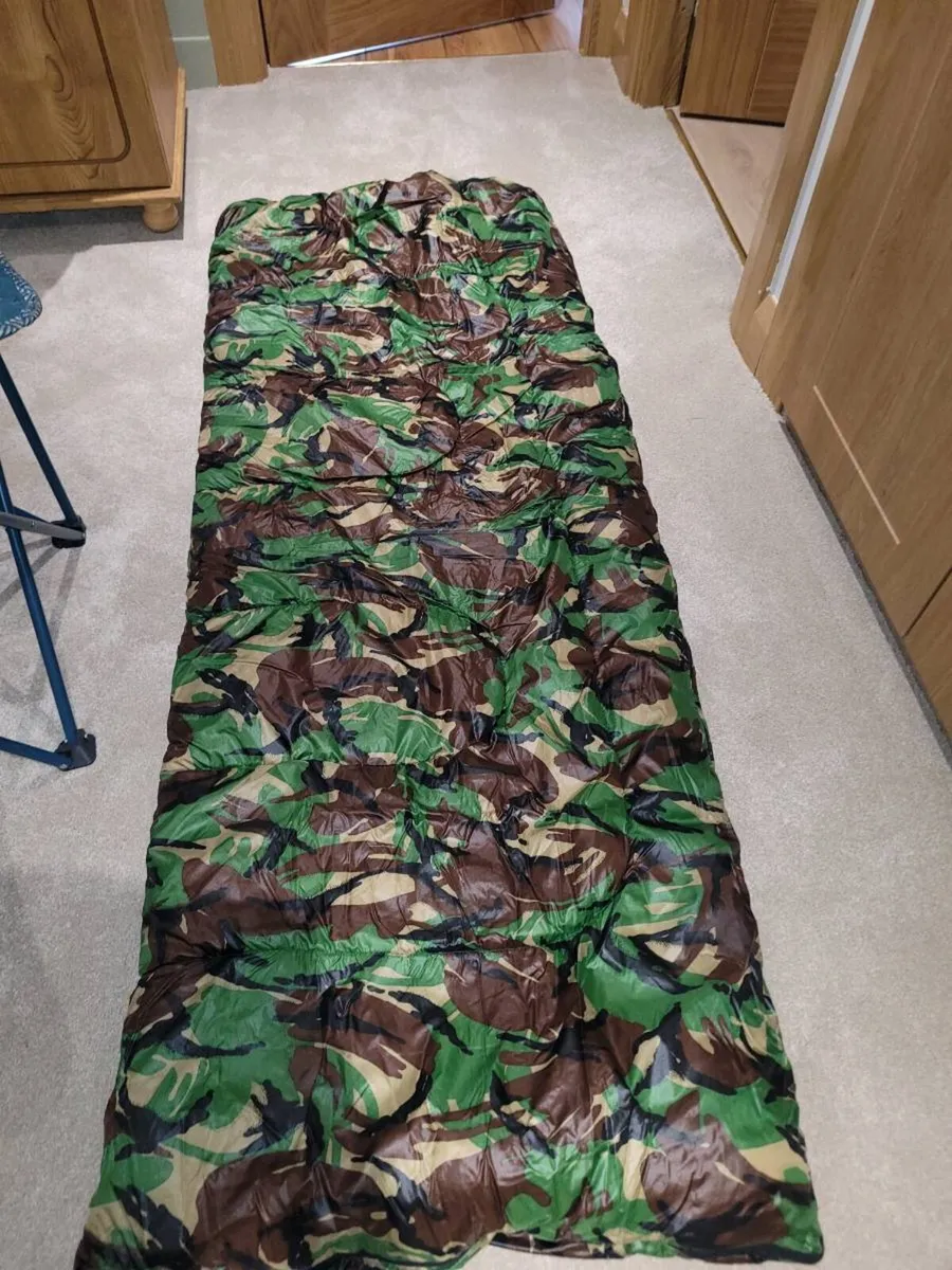 Tent - Image 4
