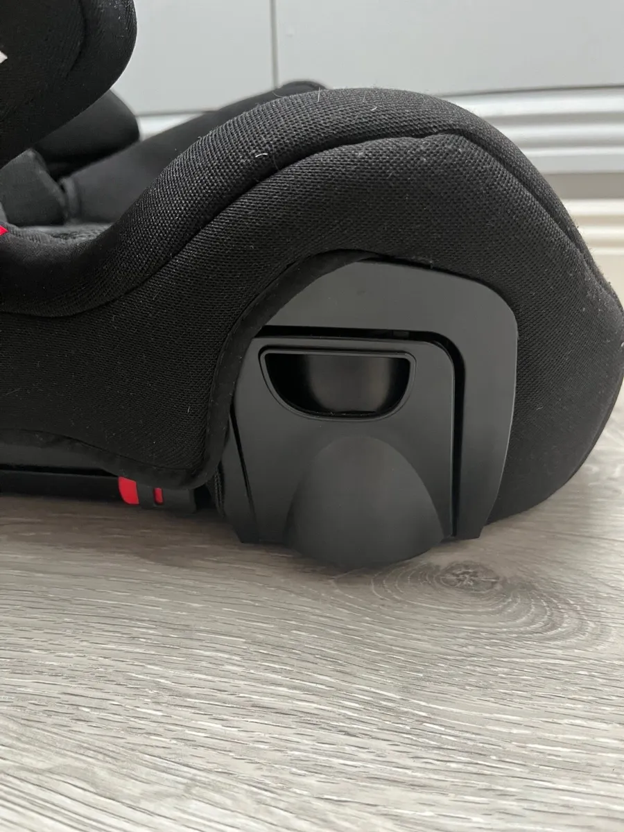 Sparco  Car Booster Seat with Isofix - Image 4