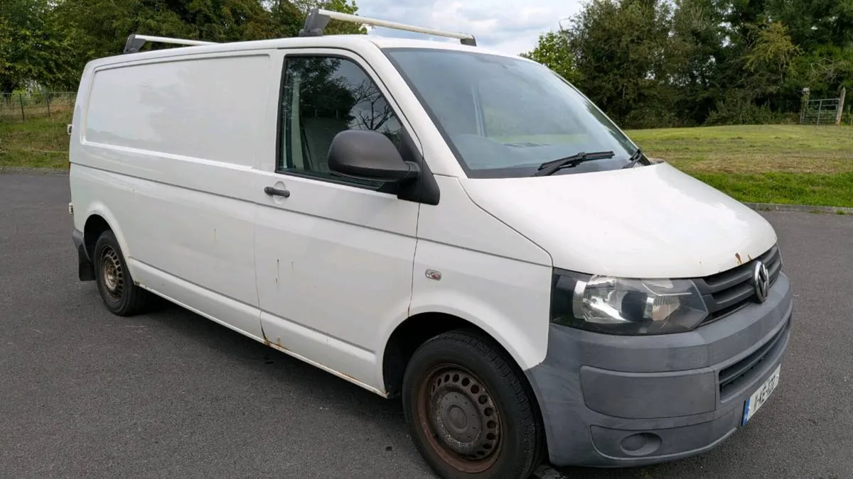 Volkswagen Transporter - Image 1