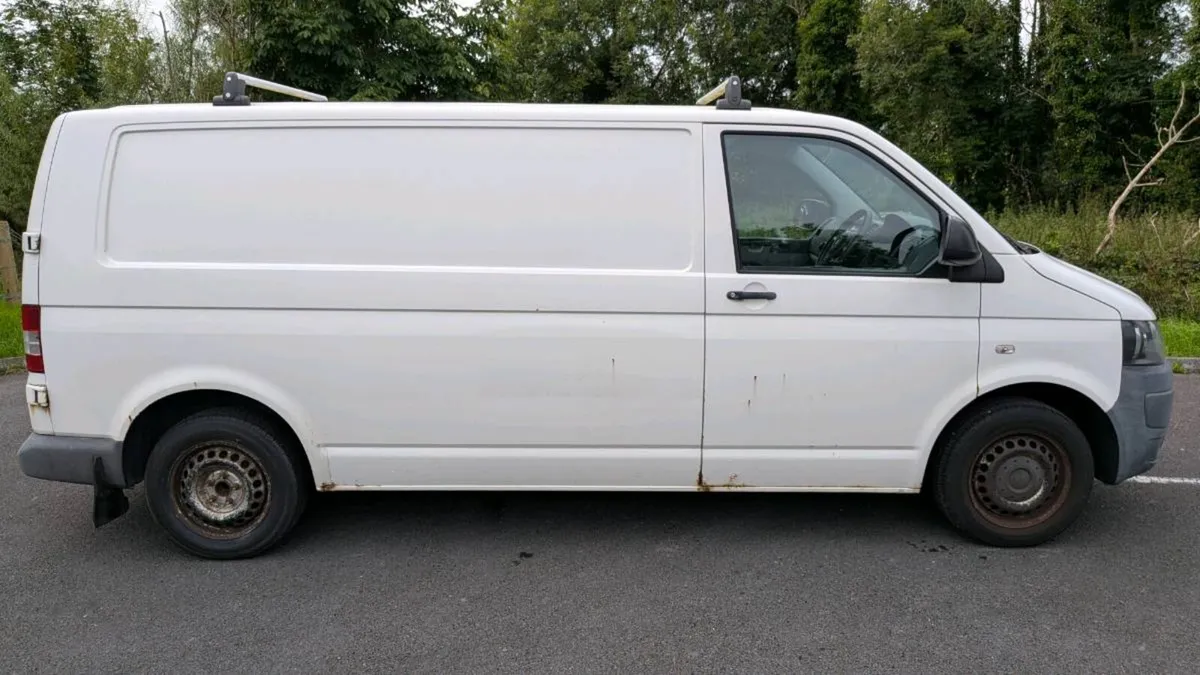 Volkswagen Transporter - Image 2