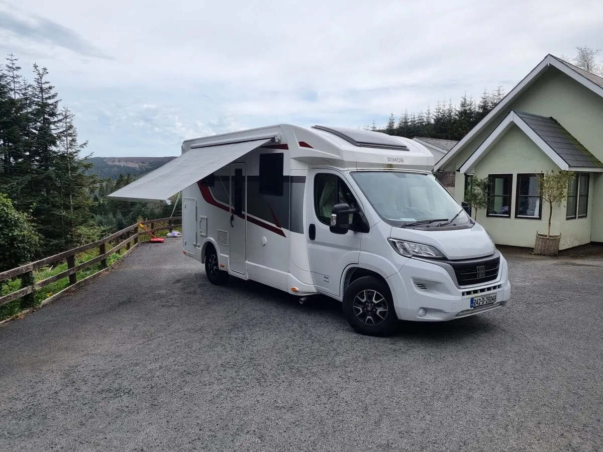 Motorhome Rimor Seal 67 - Image 3