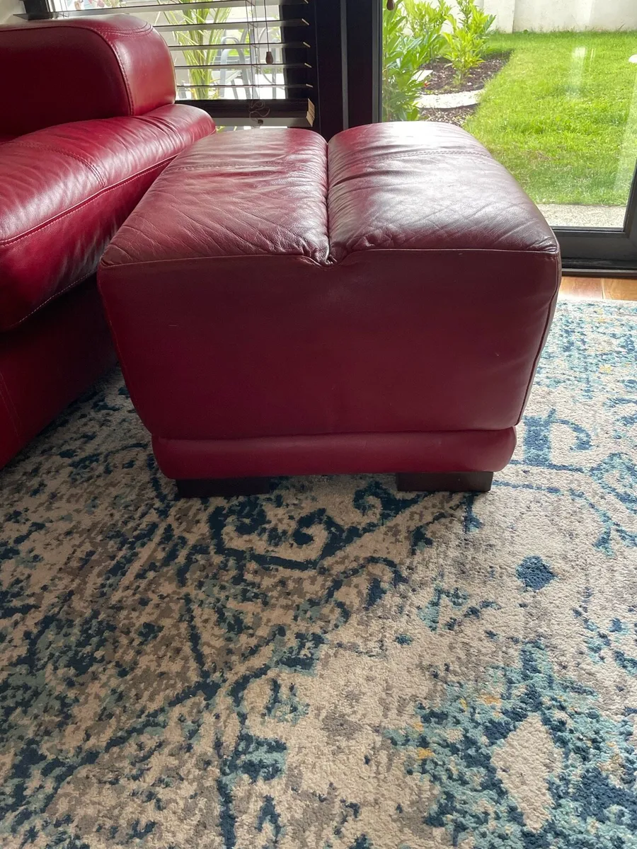 Leather couch - Image 2