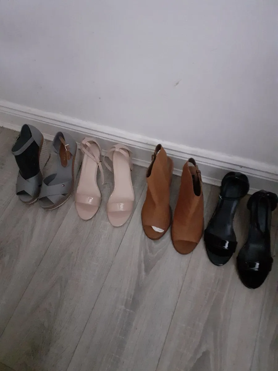 Womens shoes - Image 1