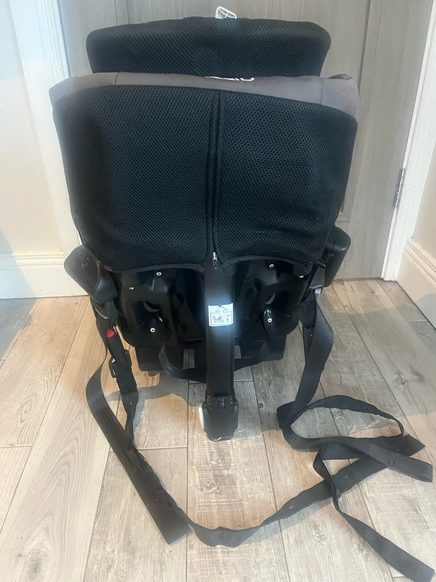 Axkid Minikid 2.0 Rearfacing Car Seat - Image 3