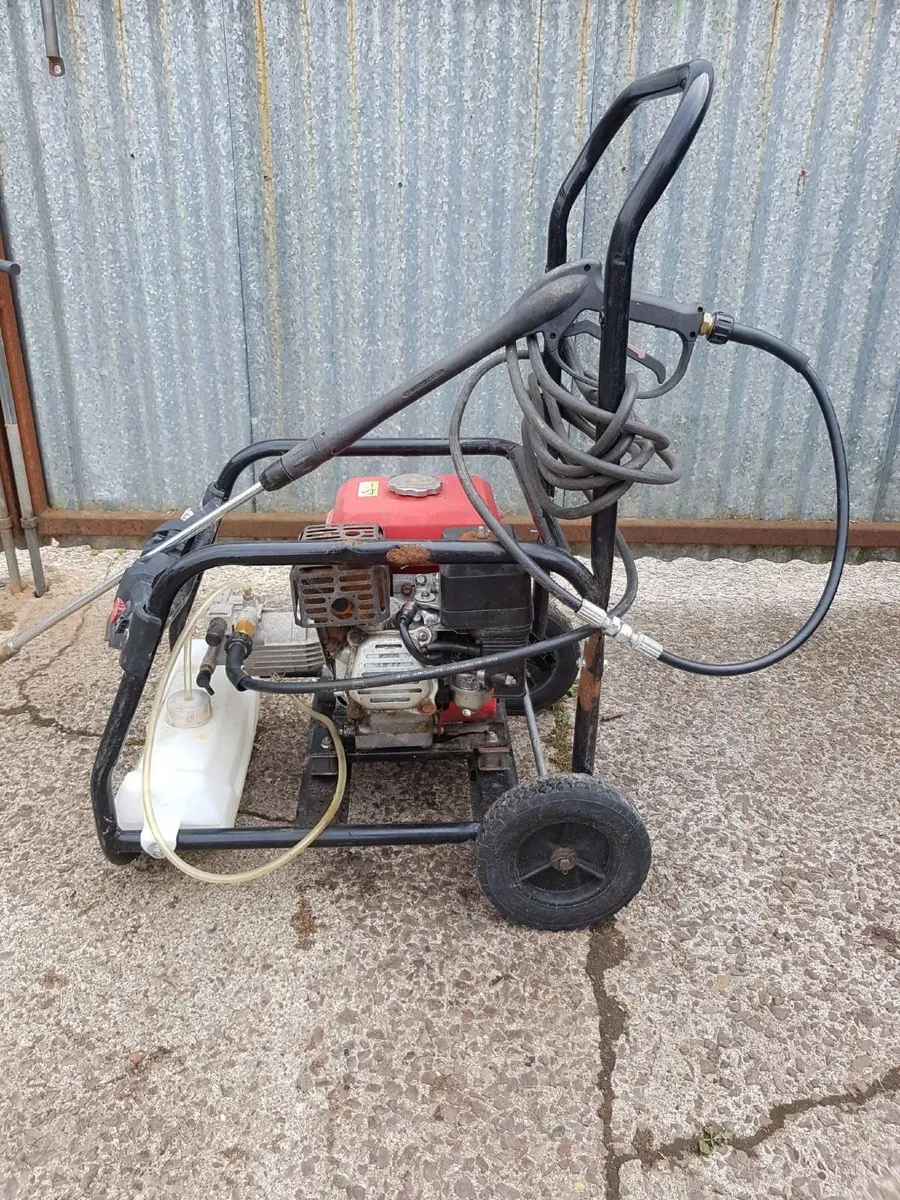 PACINI 7HP PETROL POWER WASHER - FOR SALE - Image 3