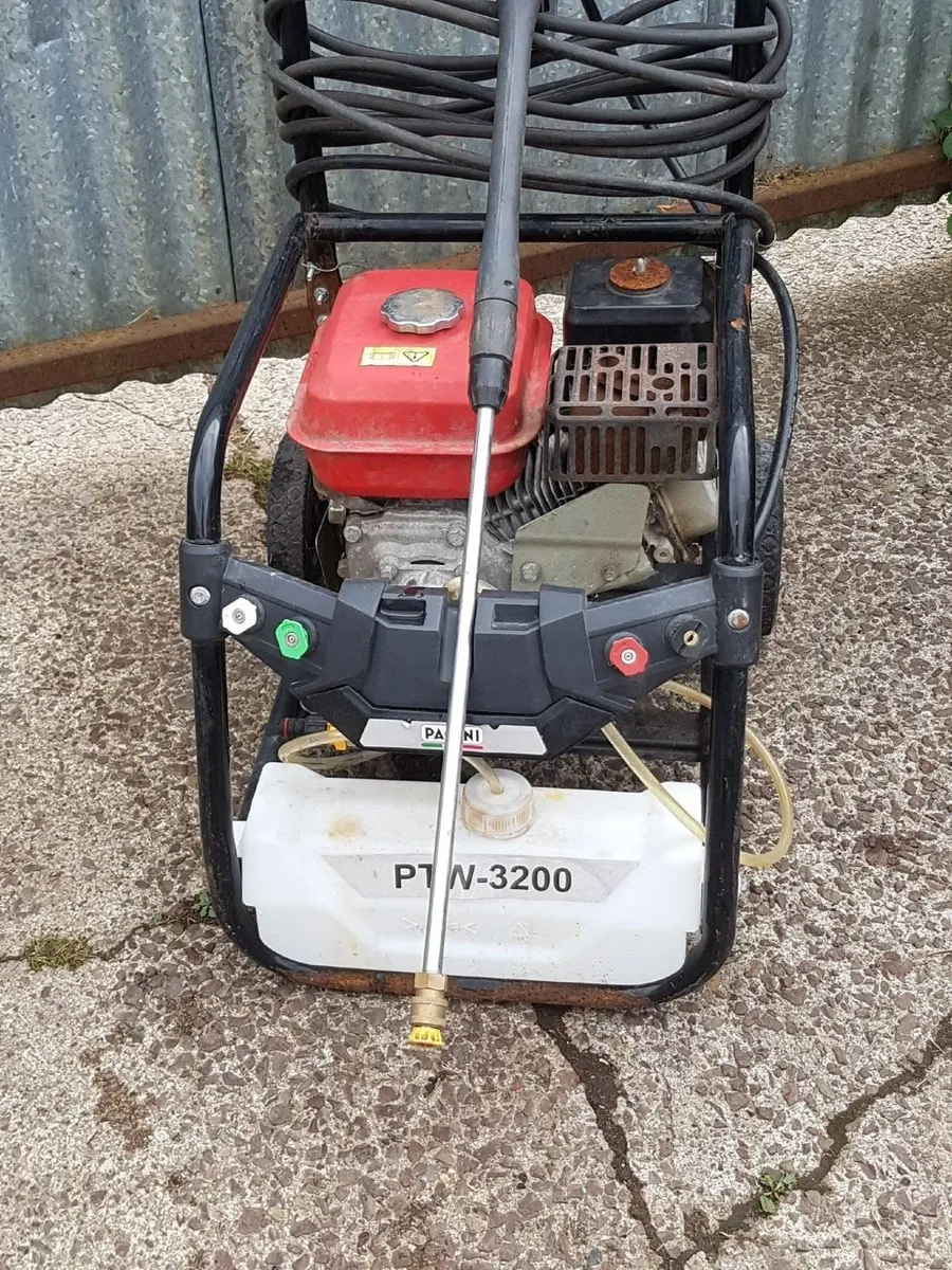 PACINI 7HP PETROL POWER WASHER - FOR SALE - Image 4