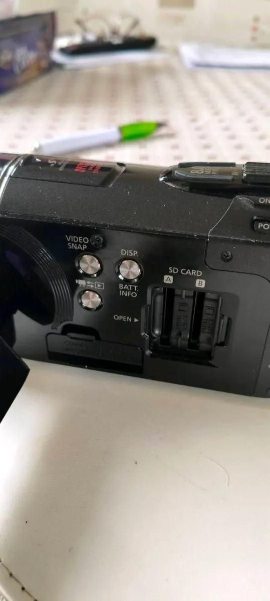Canon Camcorder - Image 2