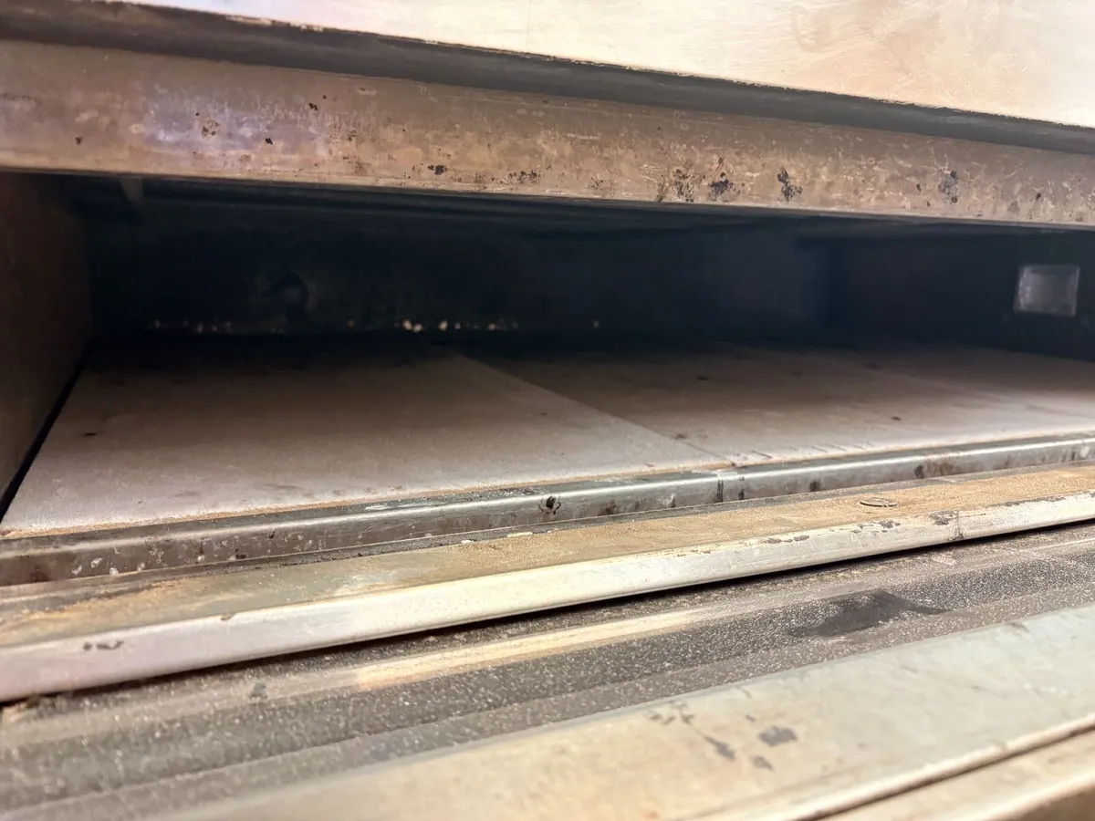Commercial pizza oven - Image 3