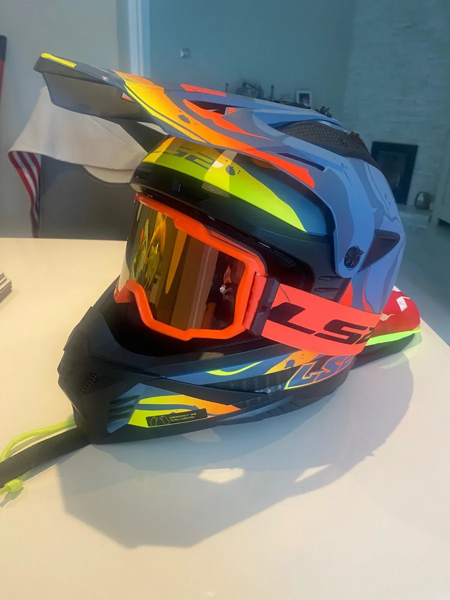 Off-road motorcycle gear - Image 2