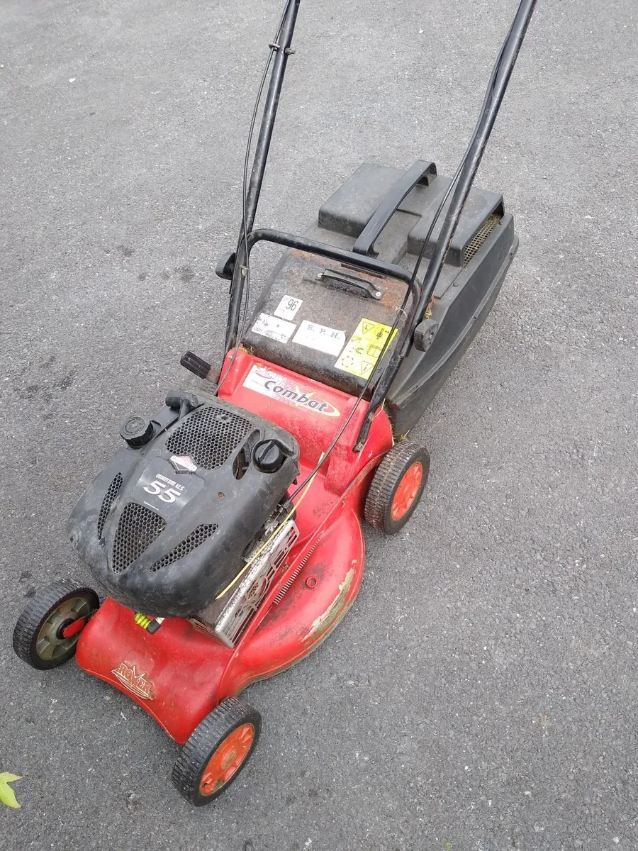 Lawn mower - Image 1