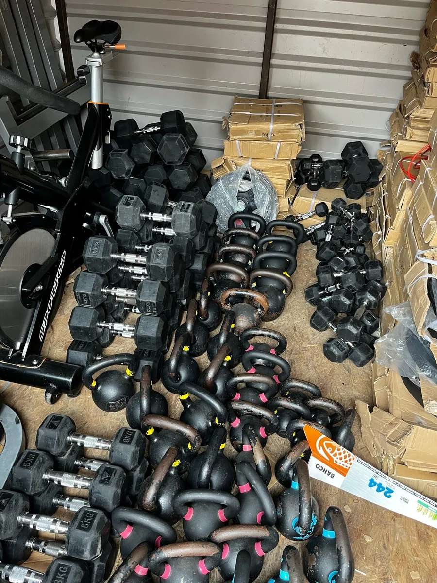 Cast iron kettlebells & hex rubber dumbbells - Image 3