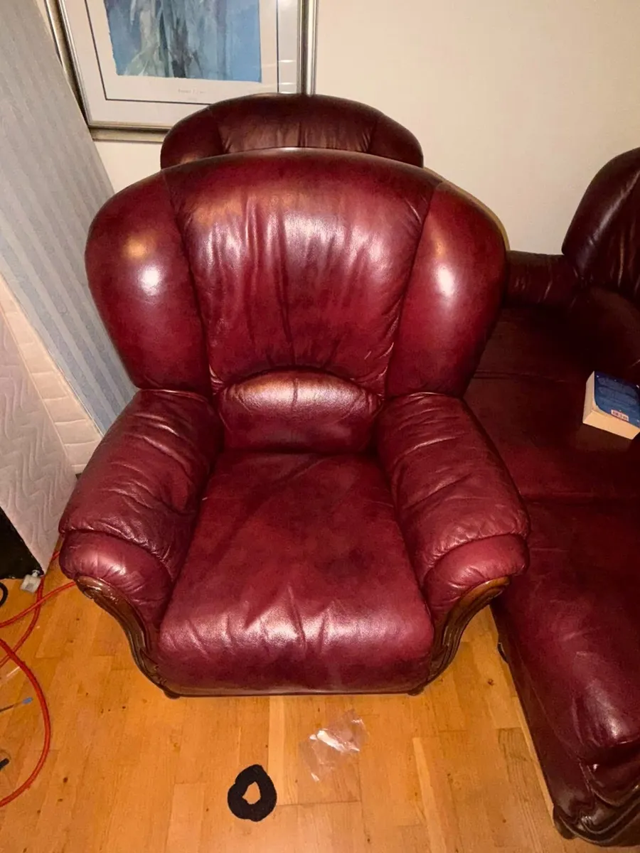 3 Piece Leather Ox Blood Colour Suite - Image 2