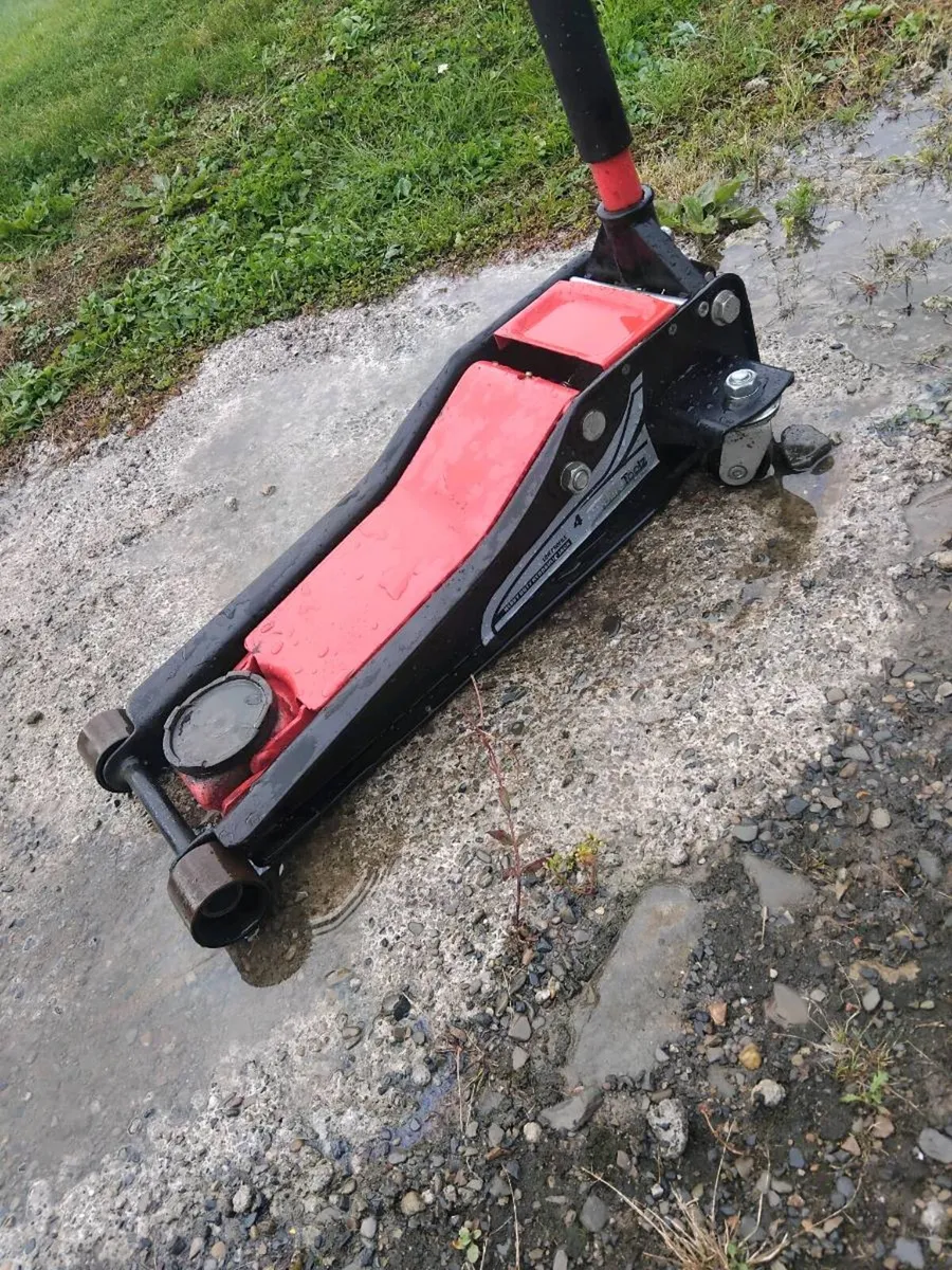 Car jack - Image 2