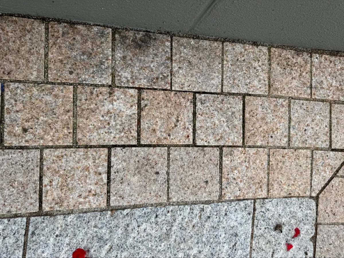 brown granit 100mmx100mmx30mm  paving brick - Image 3