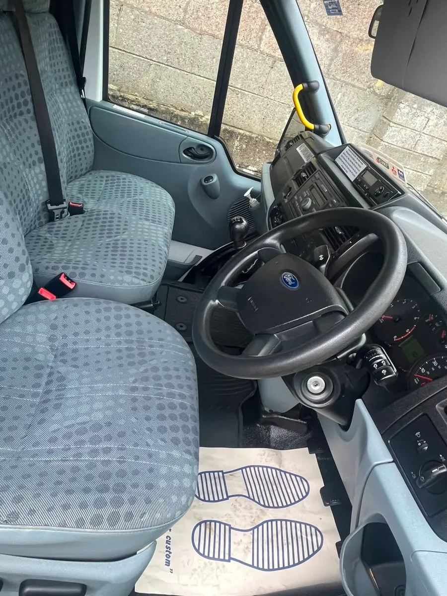 Ford transit minibus - Image 3
