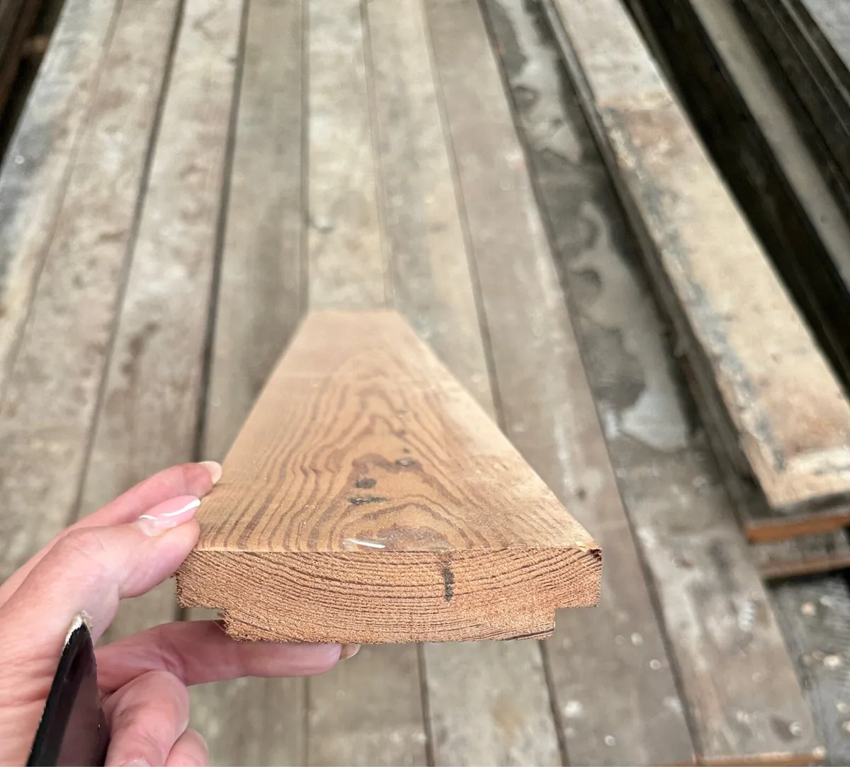 Reclaimed Pitch Pine flooring 115mm wide - Image 4