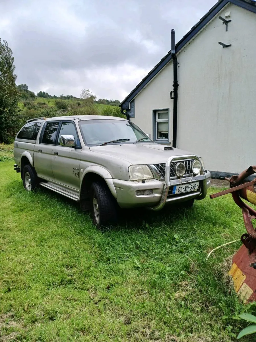 L200 Mitsubishi - Image 2