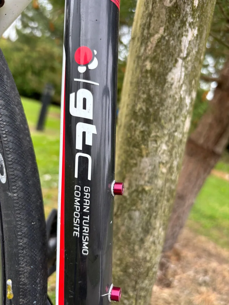 Cube Carbon Road Bike - Image 4