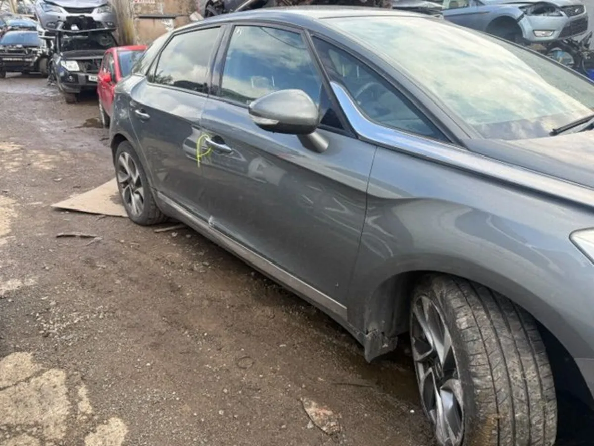 2013 CITROEN/DS DS5 2.0L-D - Image 3