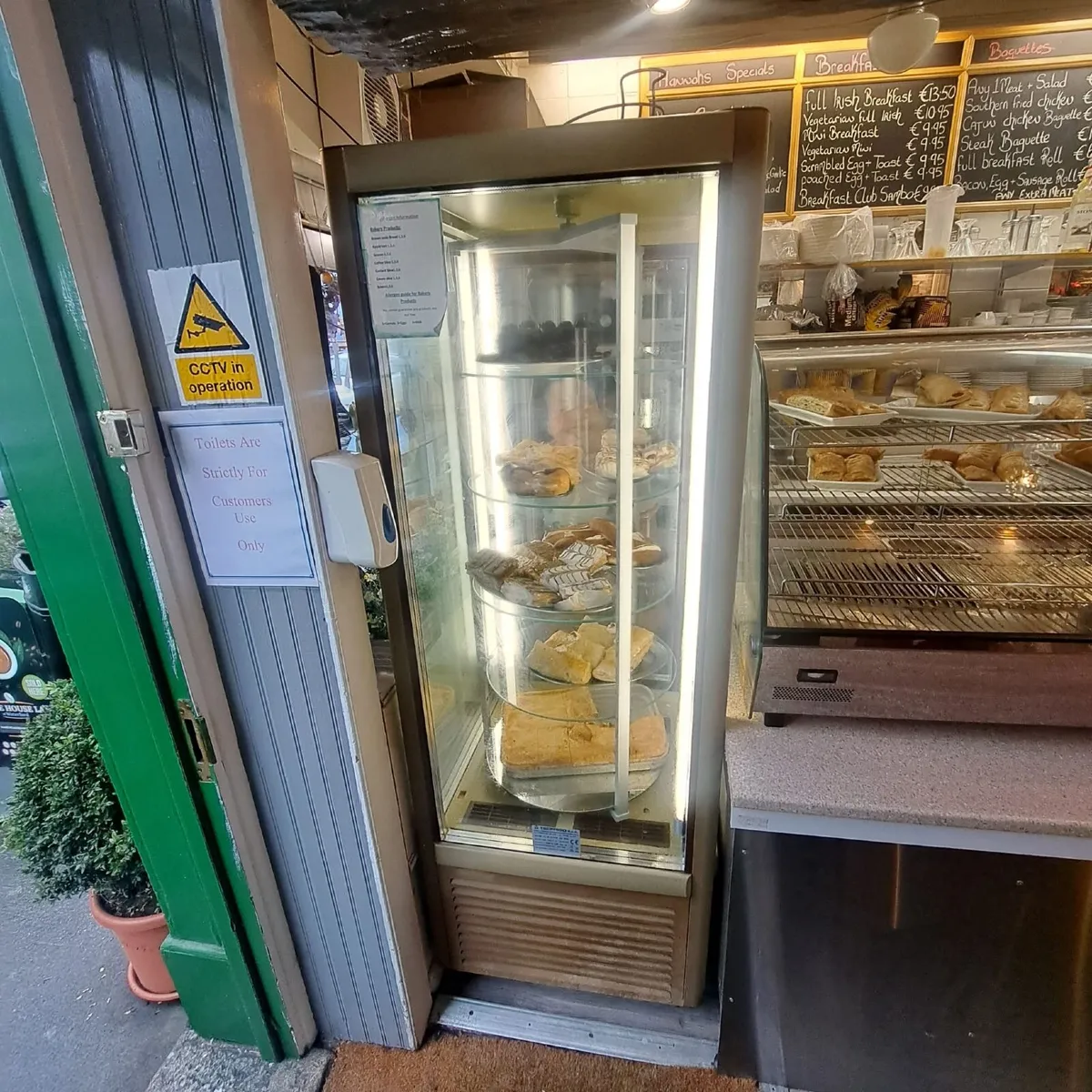 Cake Fridge - Image 4