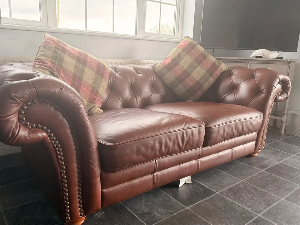 Suite of furniture - Image 3