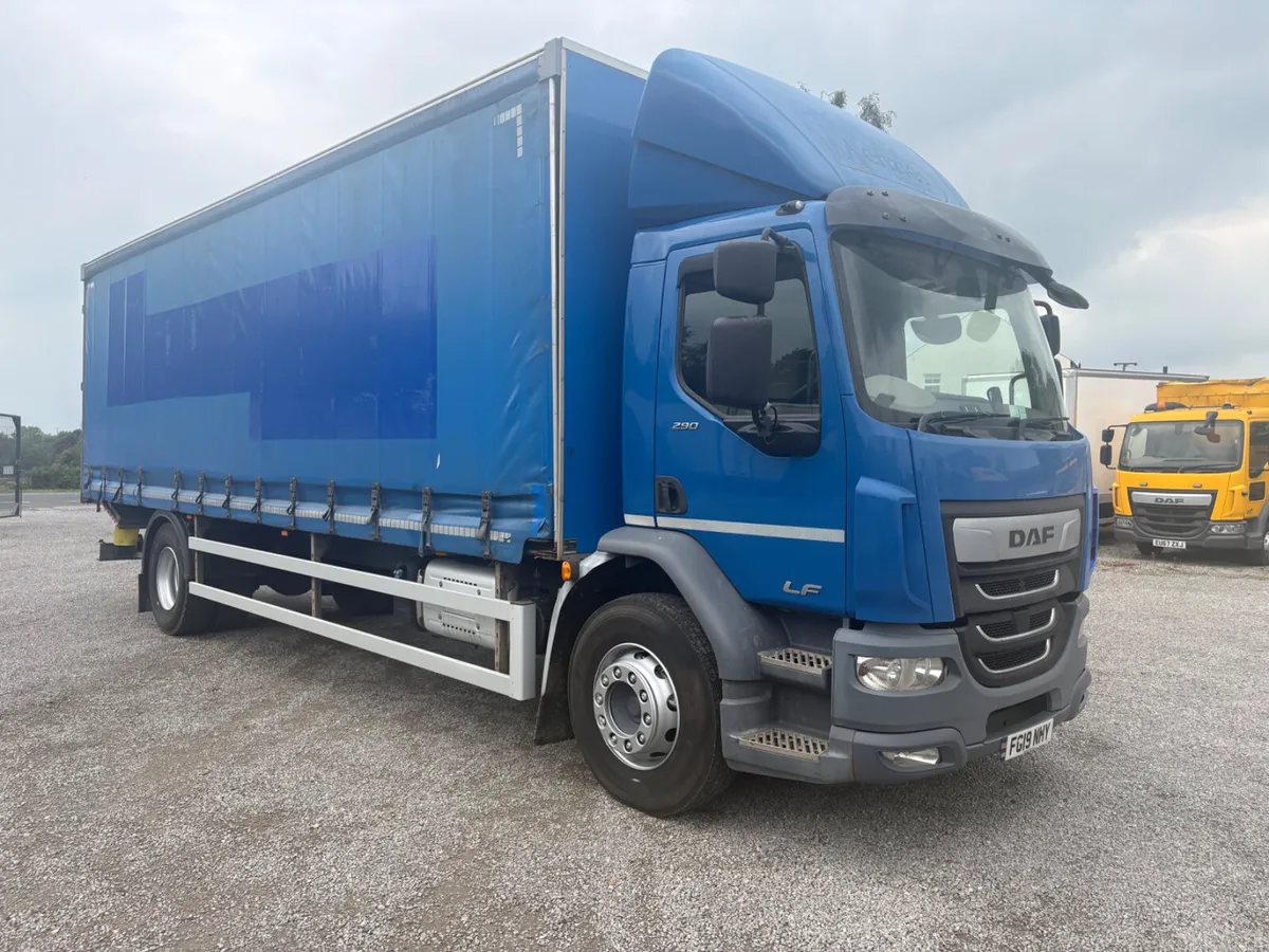 2019 DAF LF 290 26Ft Curtainside - Image 2