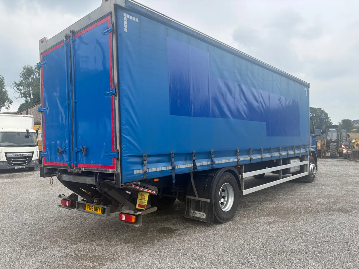 2019 DAF LF 290 26Ft Curtainside - Image 3