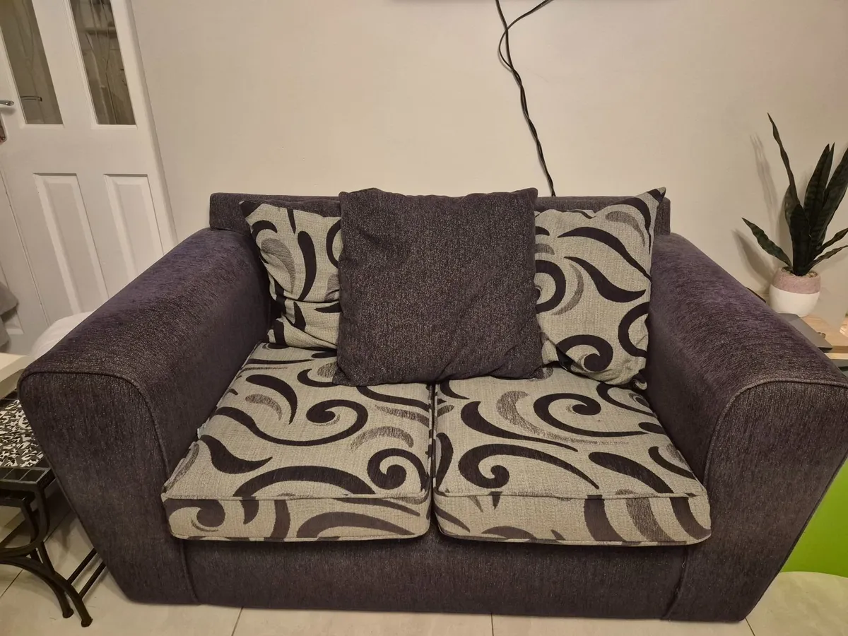 3 2 1 plum and grey sofa couch swivel chair - Image 1
