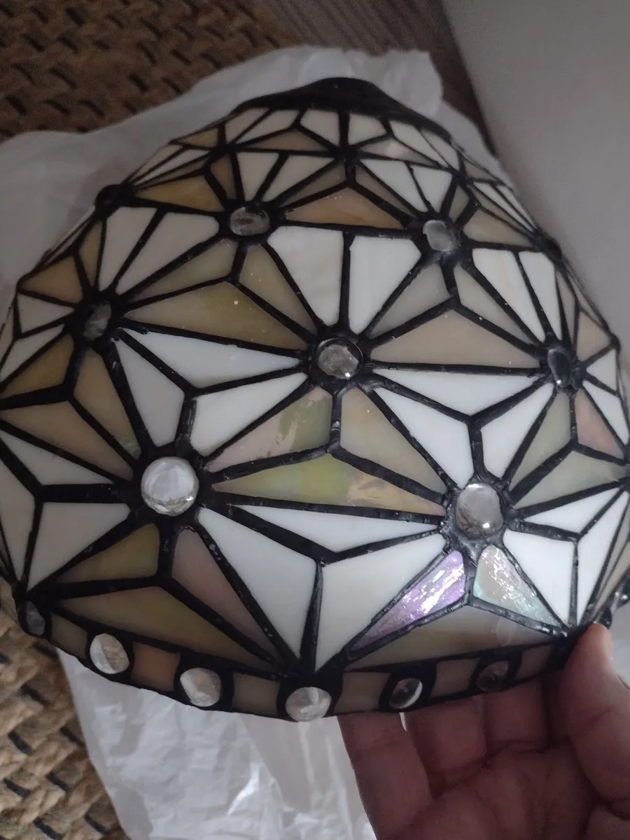 Heavy Tiffany lamp shade - Image 2