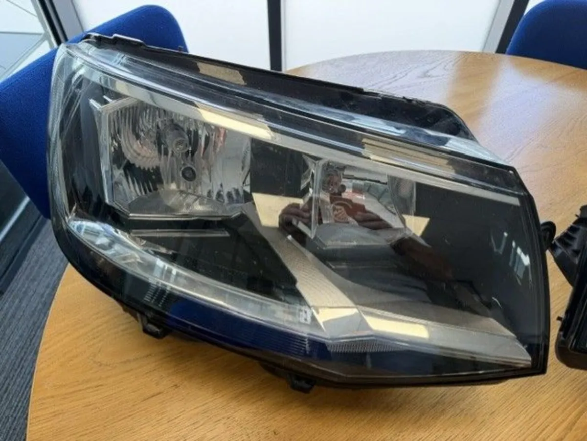 VW Transporter Right Head Light off 2019 Model - Image 1