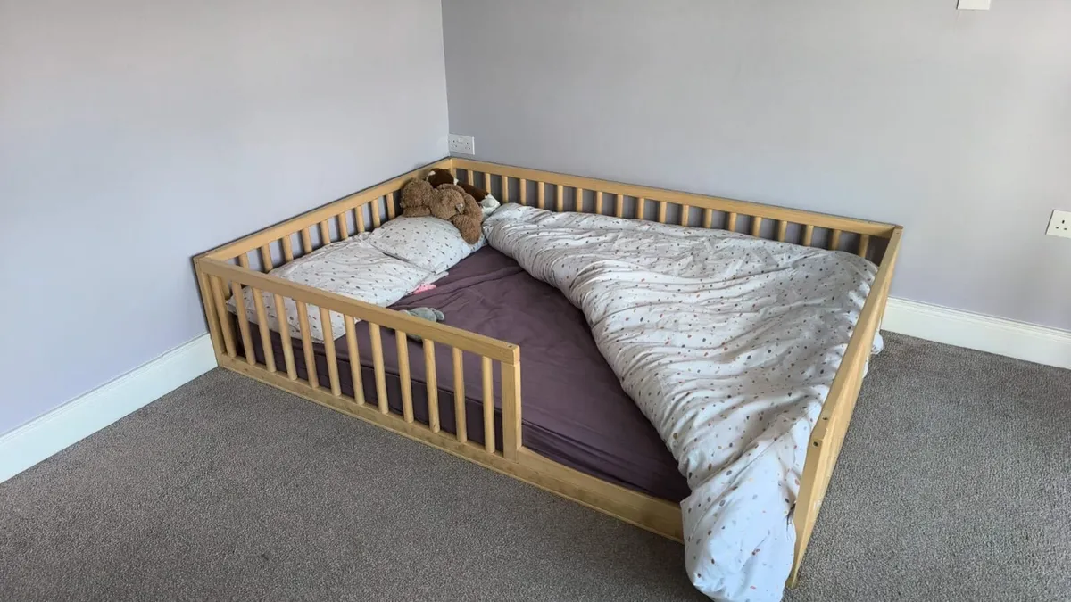 Floor Bed - Image 1