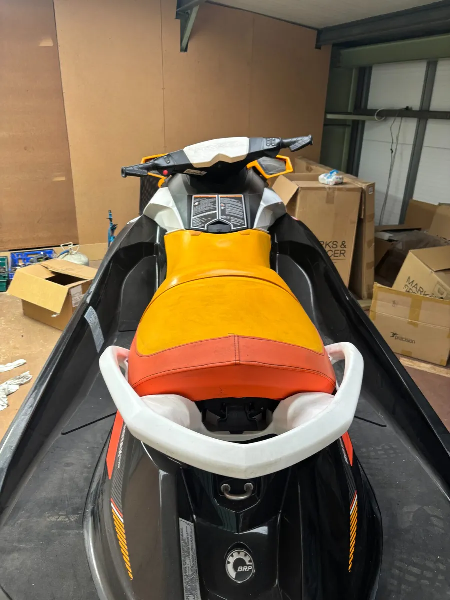 2018 Sea-Doo GTI SE 130 - Image 4