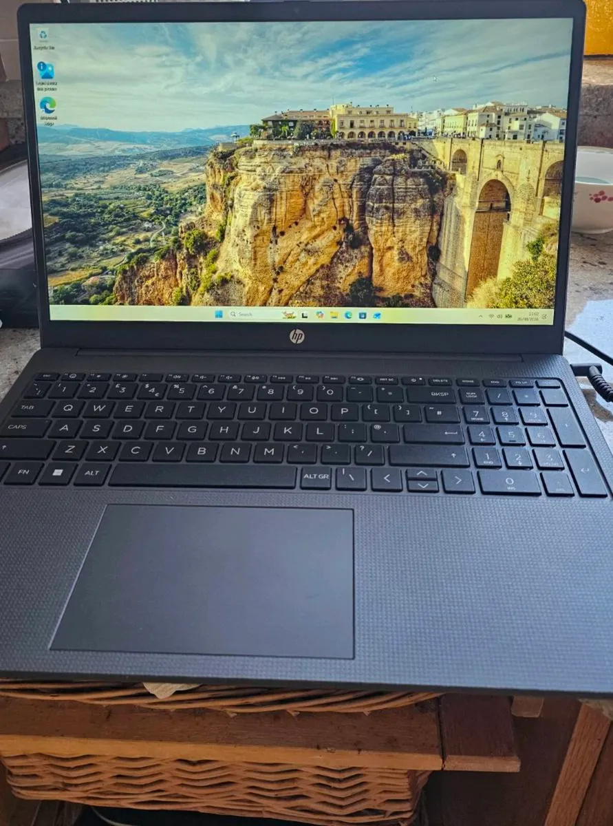 HP 255 G10 15.6" Laptop AMD Ryzen 3 7330U 8GB - Image 3